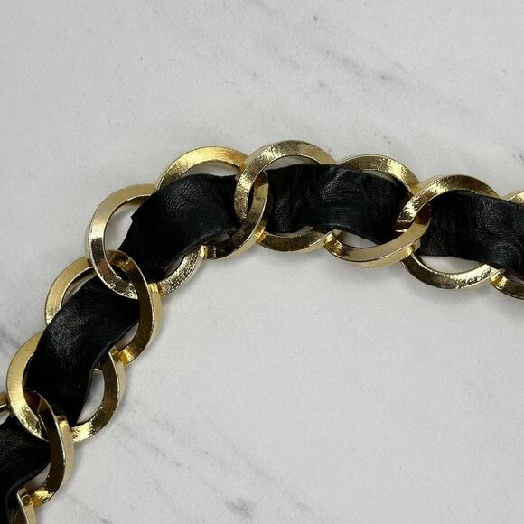 CHANEL 1991 Runway Black Leather Gold Chain Belt XS/Small Made France ?✨ main image 4